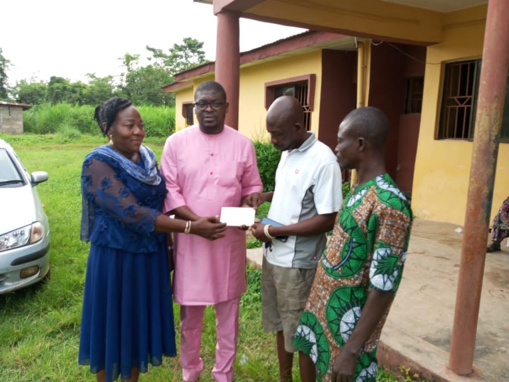 Again, Sheriff Adeojo Gives Financial Support To Kajola Community For Construction Of High School