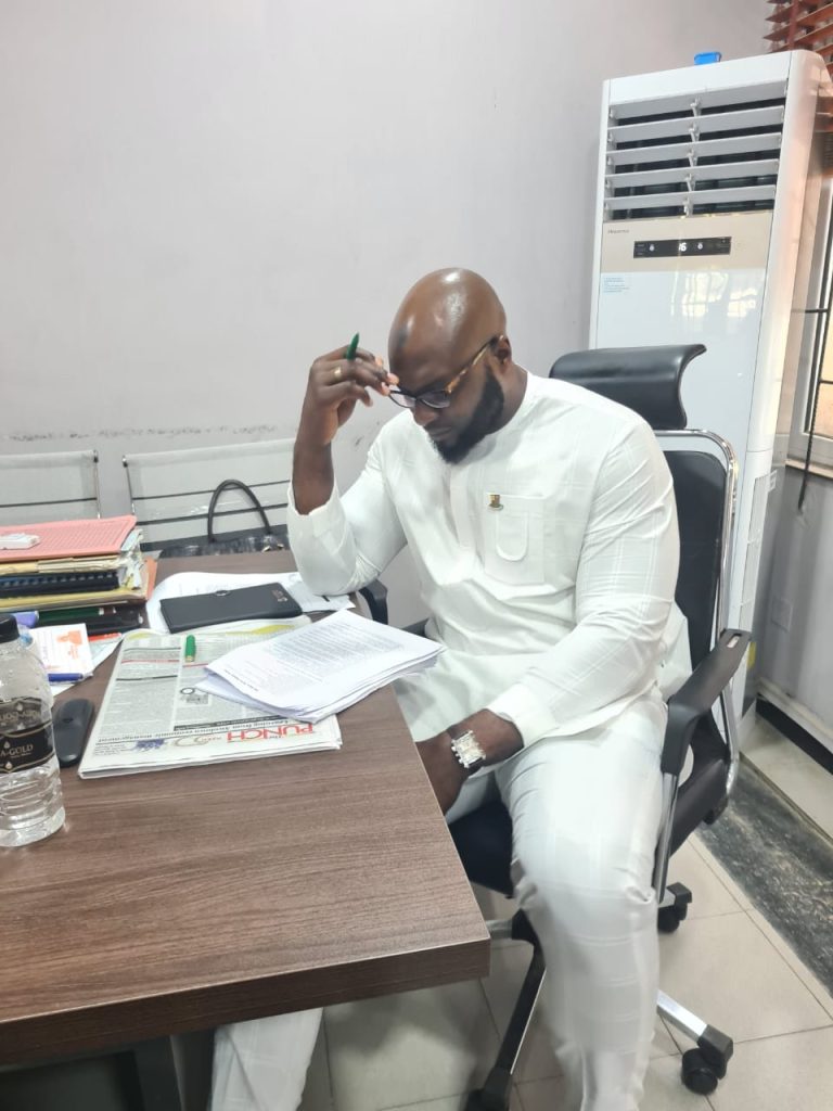 Hon Elias Congratulates PDP, 33 LG Chairmen, Hails Gov Makinde