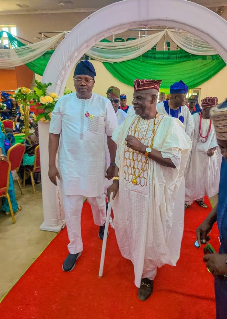 Senator Hosea, Other Political Gladiators Attend AROSAD’s End-of-Year Party in Oyo East