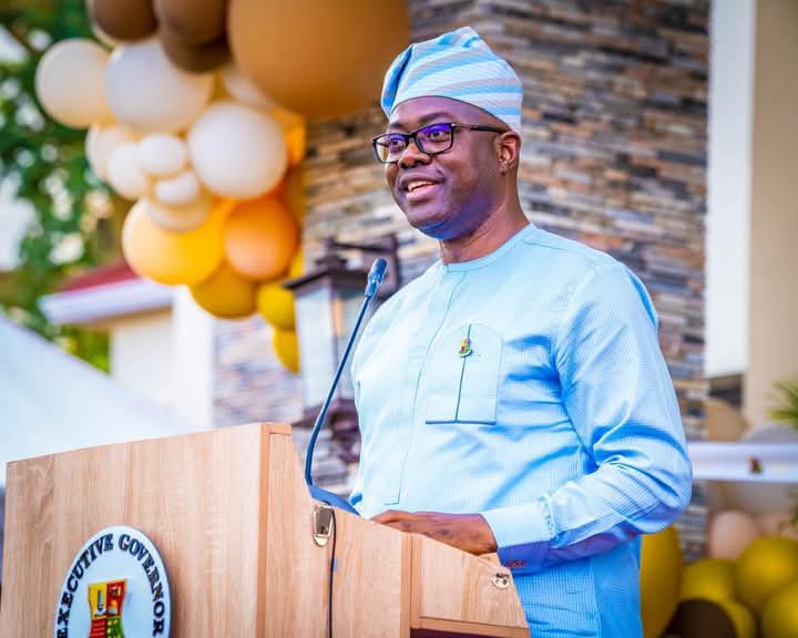 Oyo Govt Begins Payment of Bursary Awards to Students – Makinde’s Aide, Victor Olojede