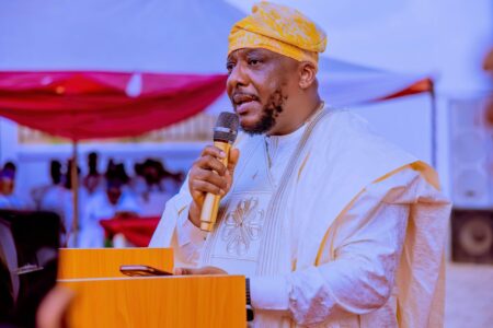Ibarapakan Donates N5 Million to Executives, Political Functionaries in Ibarapa Central/North at APM Unveiling