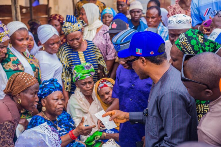 Victims of Bode market inferno receive Remi Oseni’s N20M support