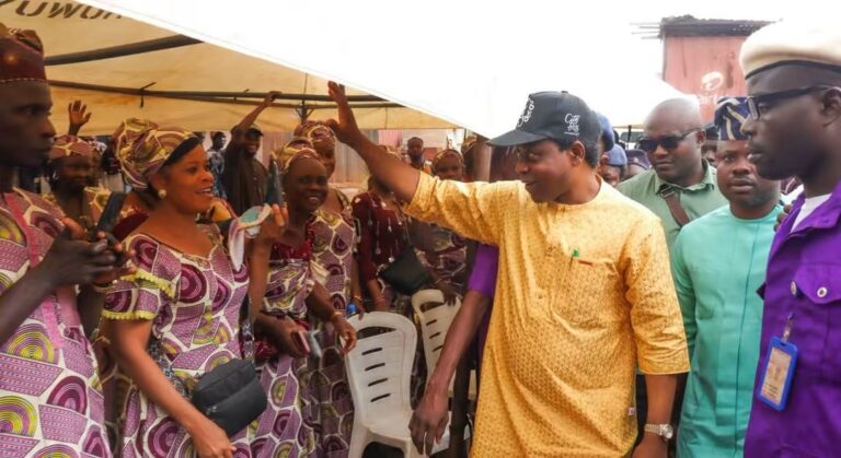 Oseni empowers Oyo South tailors with N50m business support