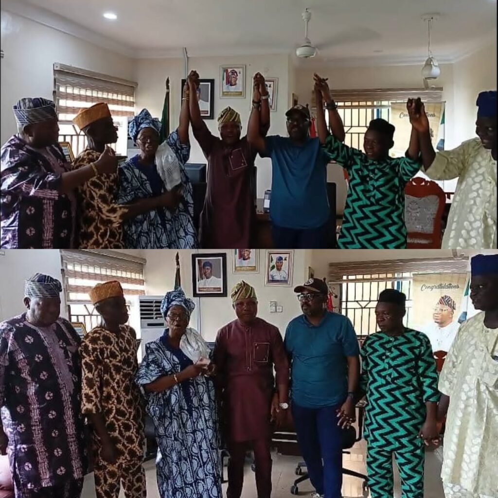 JUST IN: 7 Out of 10 Ibarapa North APM Leaders Endorse Bisi Akande for Chairmanship Ticket