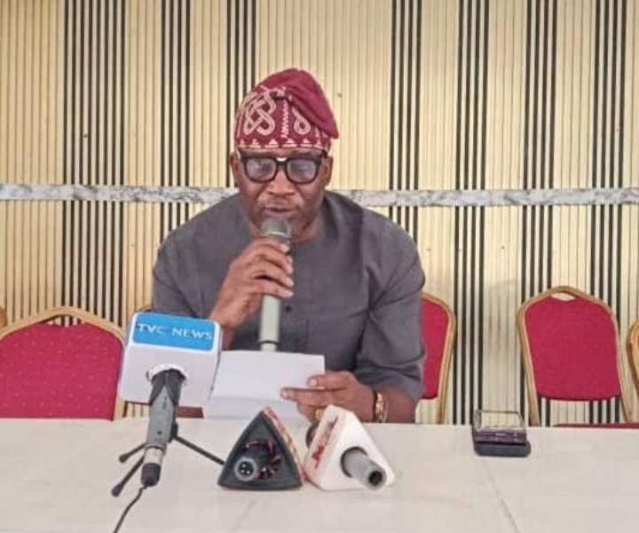 Osun 2026: PDP Candidate and Seye Famojuro’s ally, Fryo steps down for Adeleke
