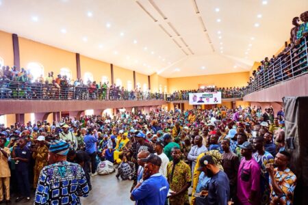2027: Oyo APC Deputy Guber Candidate Visits Oke Ogun, Ogbomoso, gets Heroic Welcome from Youths