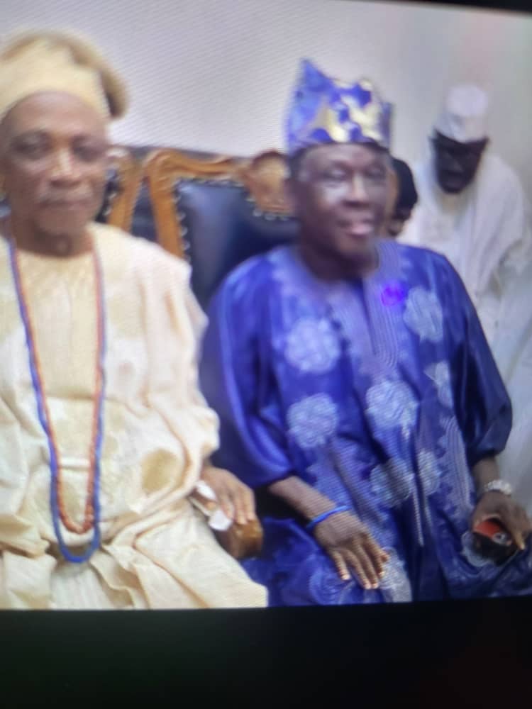 Oloko Felicitates Oba Ladoja on 82nd Birthday